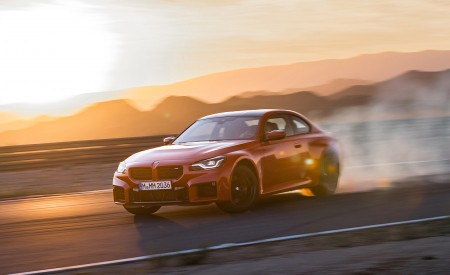 2023 BMW M2 Front Three-Quarter Wallpapers  450x275 (25)