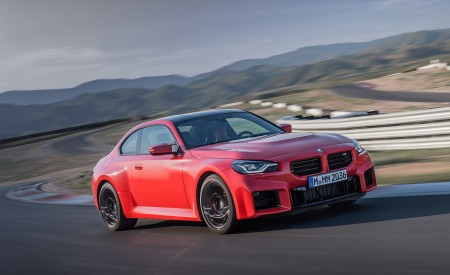 2023 BMW M2 Front Three-Quarter Wallpapers  450x275 (42)