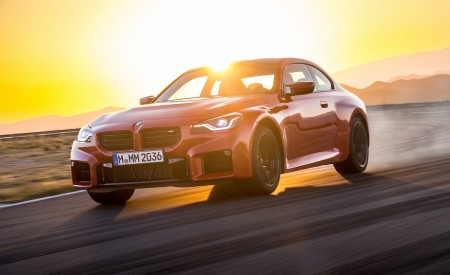 2023 BMW M2 Front Three-Quarter Wallpapers 450x275 (63)