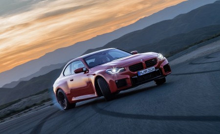 2023 BMW M2 Front Three-Quarter Wallpapers 450x275 (27)