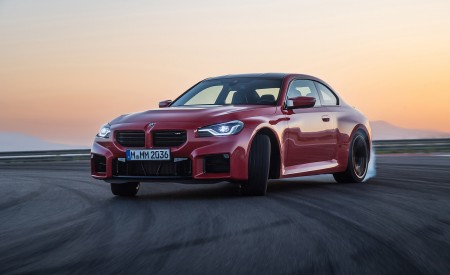 2023 BMW M2 Front Three-Quarter Wallpapers 450x275 (57)