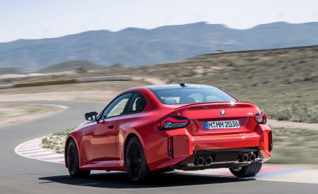 2023 BMW M2 Rear Three-Quarter Wallpapers 450x275 (14)