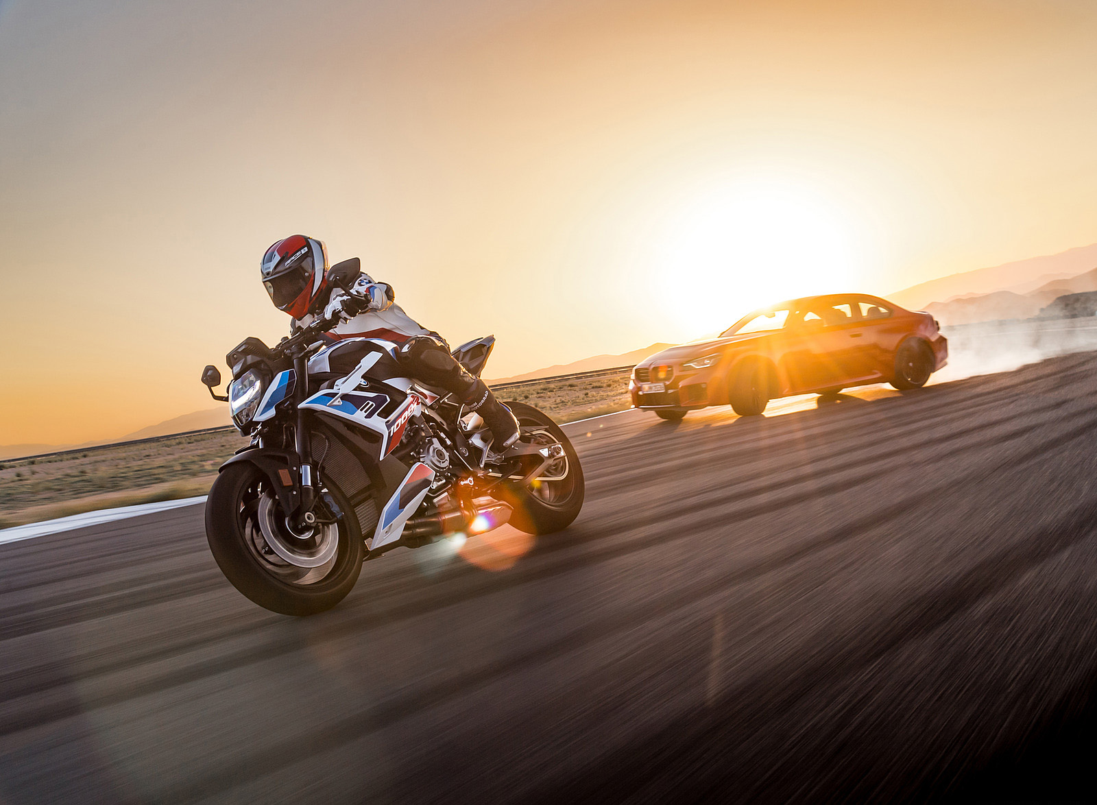 2023 BMW M2 and BMW M 1000 R Wallpapers #174 of 213