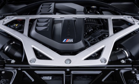 2023 BMW M4 CSL (UK-Spec) Engine Wallpapers 450x275 (29)