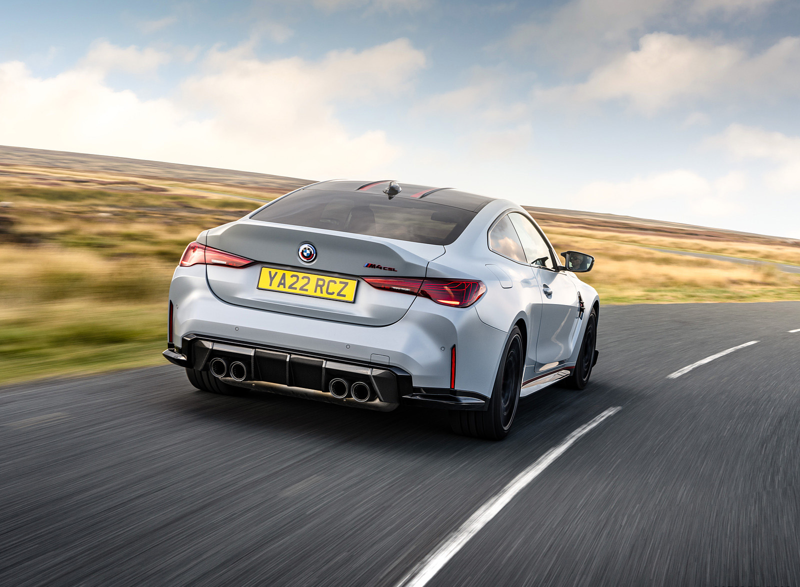 2023 BMW M4 CSL (UK-Spec) Rear Wallpapers (4)