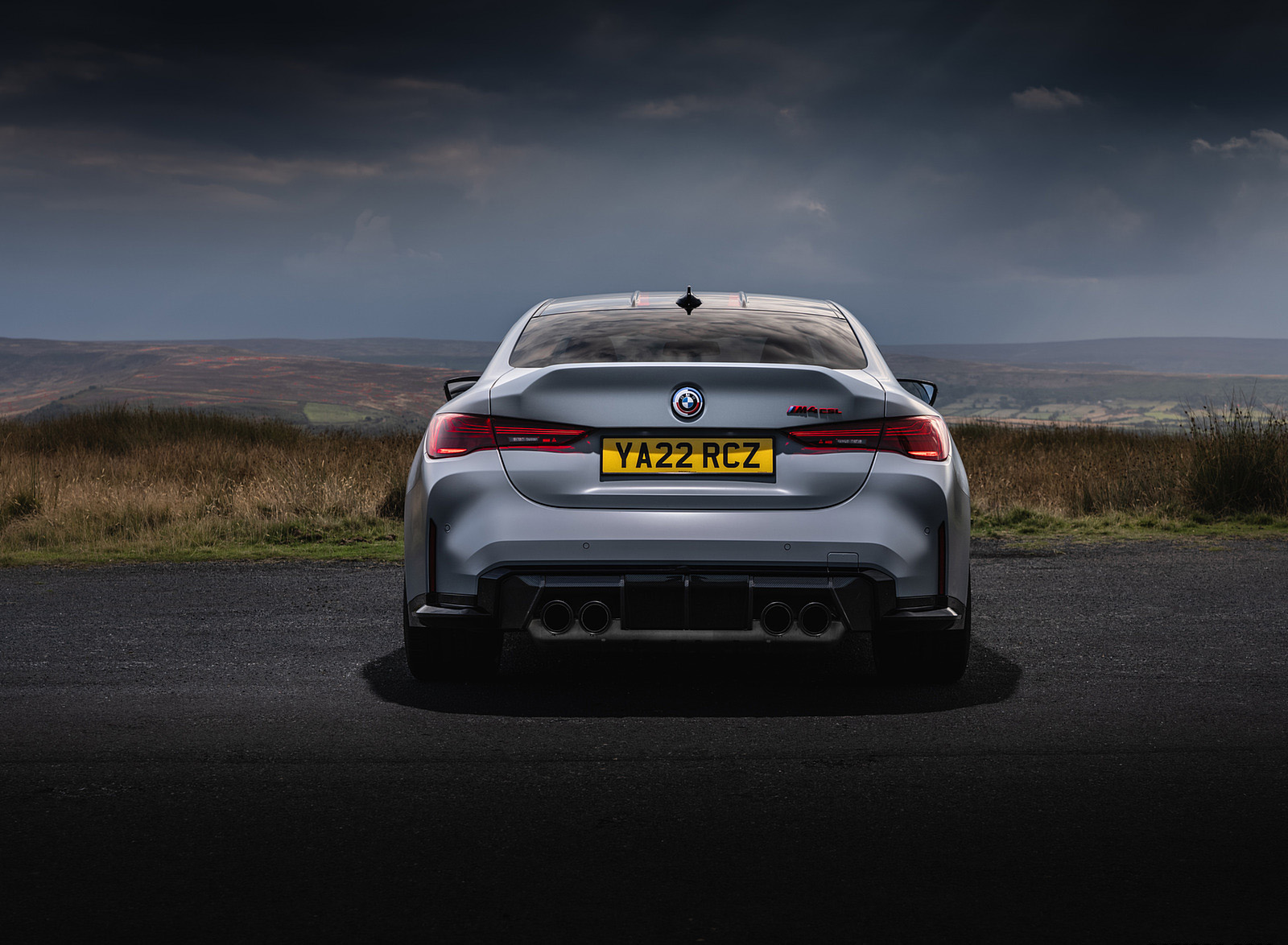 2023 BMW M4 CSL (UK-Spec) Rear Wallpapers #17 of 46