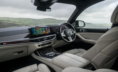 2023 BMW X7 M60i xDrive (UK-Spec) Interior Wallpapers 450x275 (12)