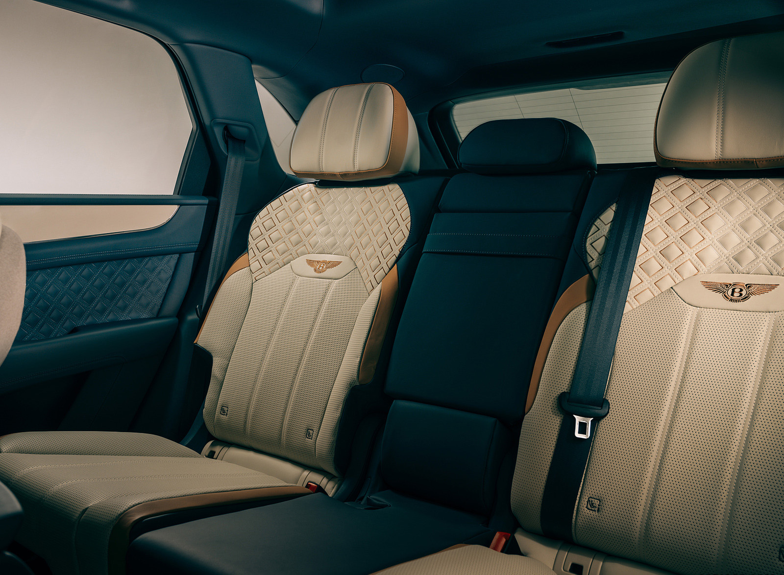 2023 Bentley Bentayga Odyssean Edition Interior Rear Seats Wallpapers #14 of 14