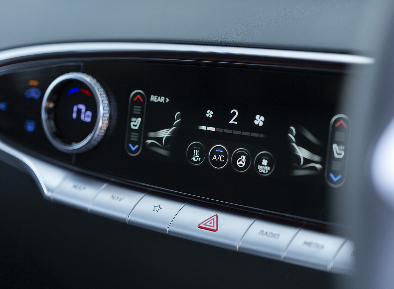2023 Genesis Electrified GV70 (UK-Spec) Central Console Wallpapers  #41 of 106