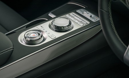 2023 Genesis Electrified GV70 (UK-Spec) Central Console Wallpapers 450x275 (98)