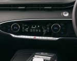 2023 Genesis Electrified GV70 (UK-Spec) Central Console Wallpapers 150x120