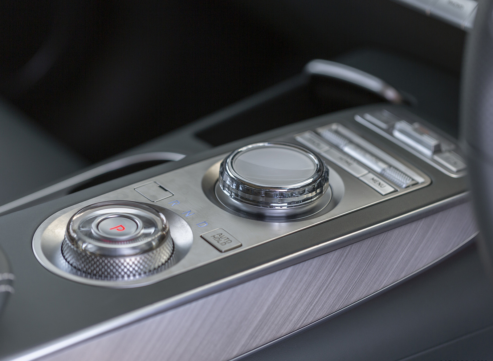 2023 Genesis Electrified GV70 (UK-Spec) Central Console Wallpapers #54 of 106