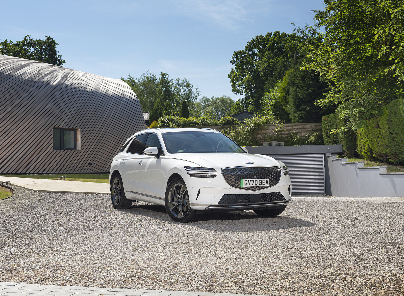 2023 Genesis Electrified GV70 (UK-Spec) Front Three-Quarter Wallpapers #22 of 106