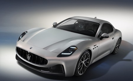 2023 Maserati GranTurismo Modena Front Wallpapers 450x275 (2)