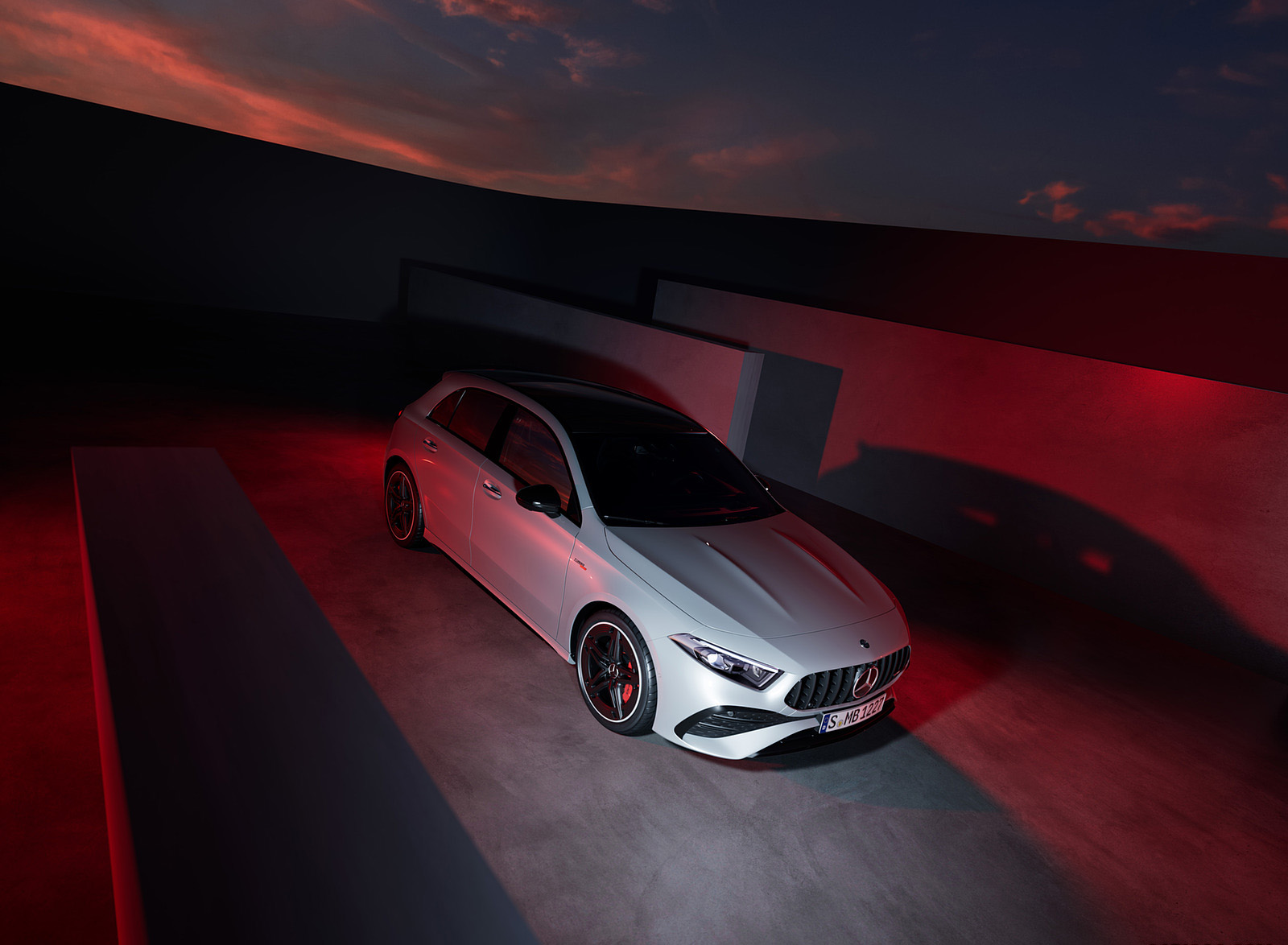 2023 Mercedes-AMG A 35 4MATIC Front Three-Quarter Wallpapers (3)