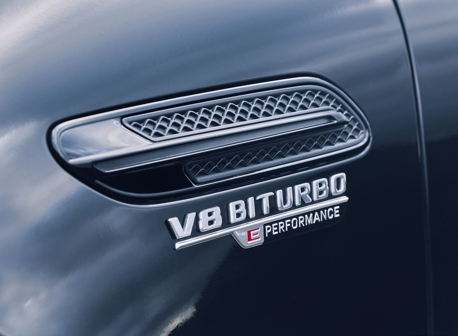 2023 Mercedes-AMG GT 63 S E Performance 4-door (UK-Spec) Badge Wallpapers #28 of 40