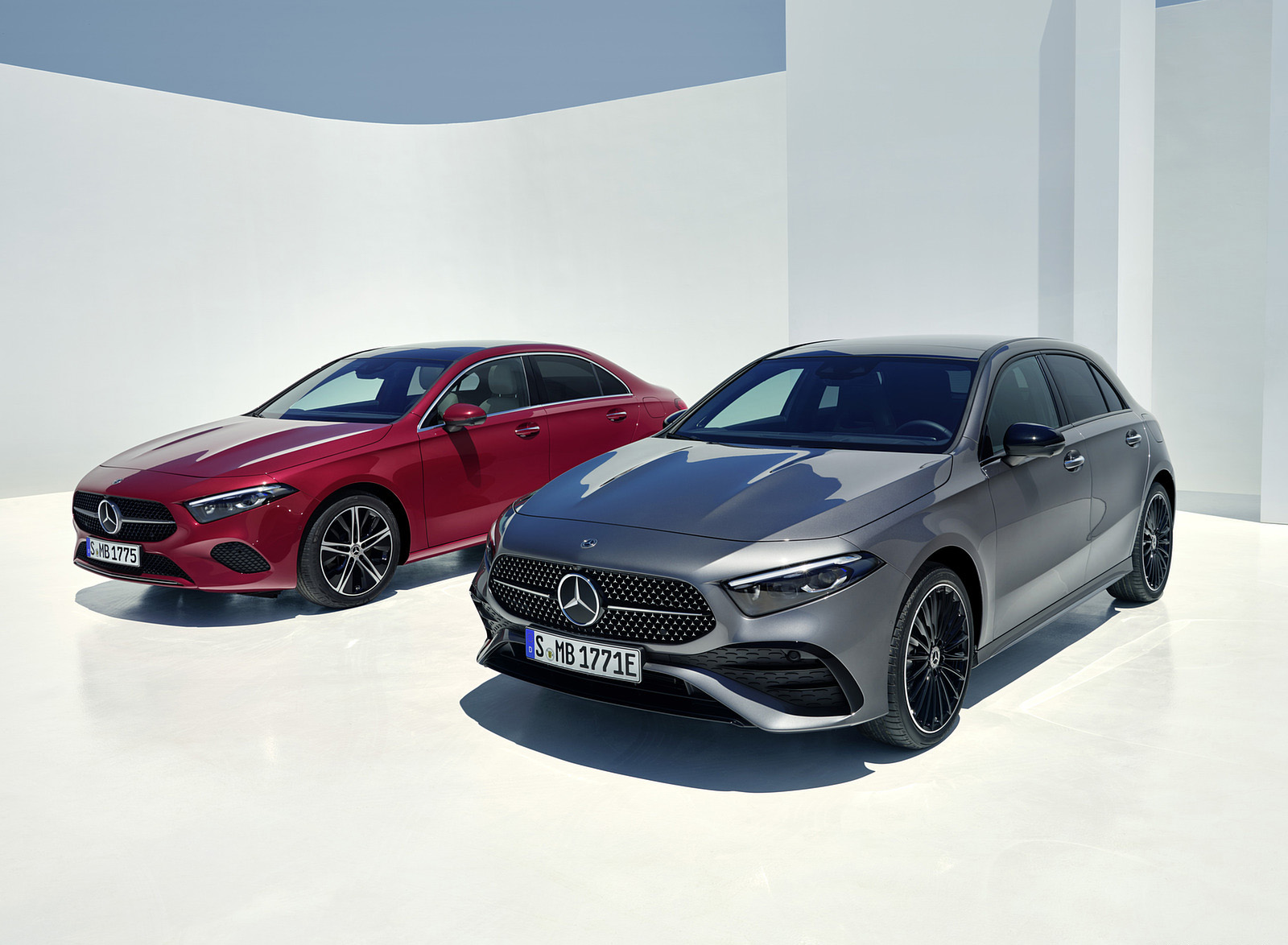 2023 Mercedes-Benz A-Class A 250 e Hatchback and A-Class Sedan Wallpapers (1)