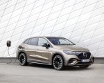 2023 Mercedes-Benz EQE SUV AMG Line Night Package (Color: Velvet Brown Metallic) Front Three-Quarter Wallpapers 150x120 (19)