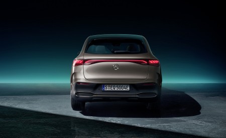 2023 Mercedes-Benz EQE SUV AMG Line Night Package (Color: Velvet Brown Metallic) Rear Wallpapers 450x275 (43)