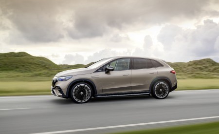 2023 Mercedes-Benz EQE SUV AMG Line Night Package (Color: Velvet Brown Metallic) Side Wallpapers 450x275 (3)