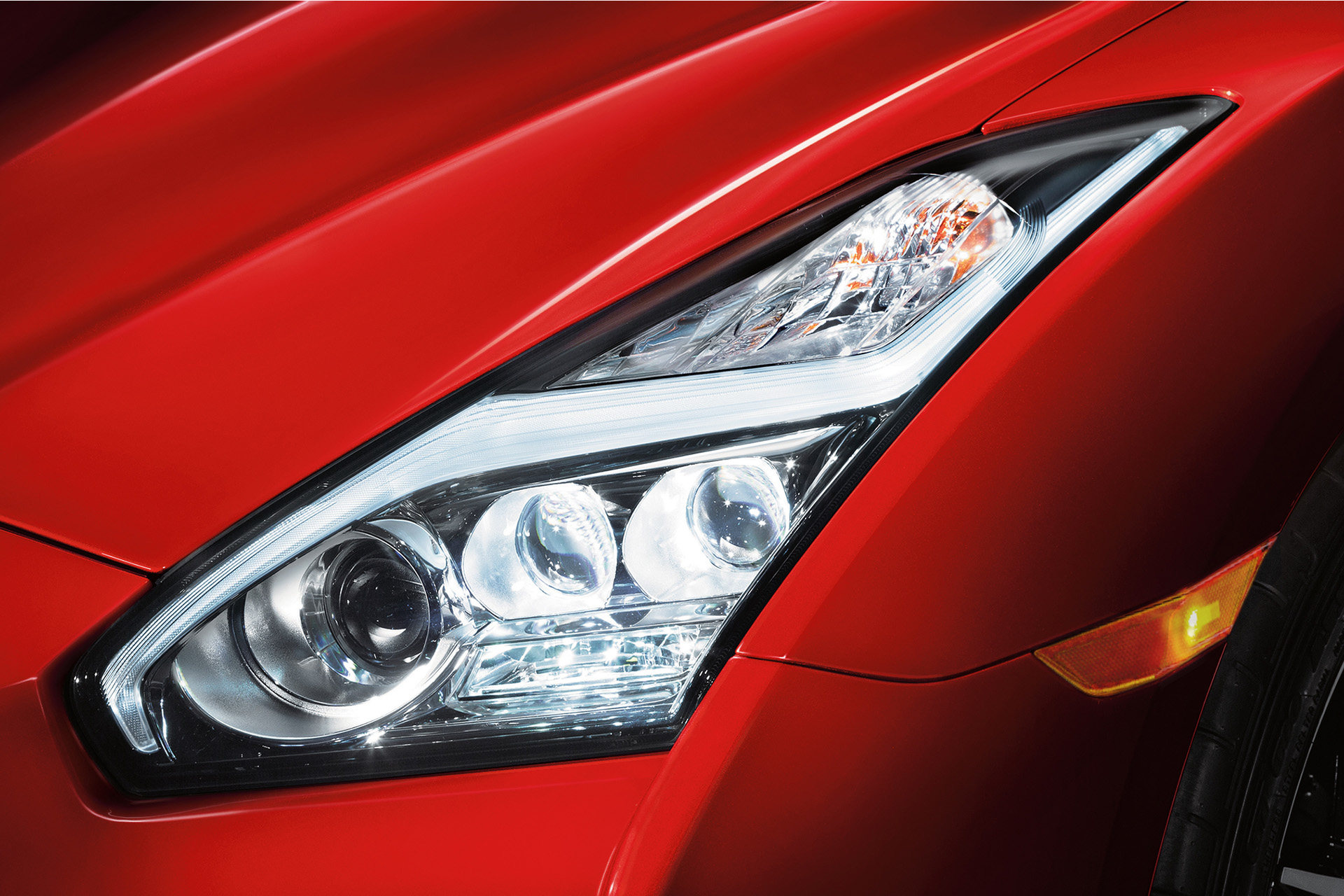 2023 Nissan GT-R Headlight Wallpapers (4)