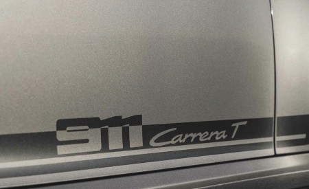 2023 Porsche 911 Carrera T (Color: GT Silver Metallic) Badge Wallpapers 450x275 (177)
