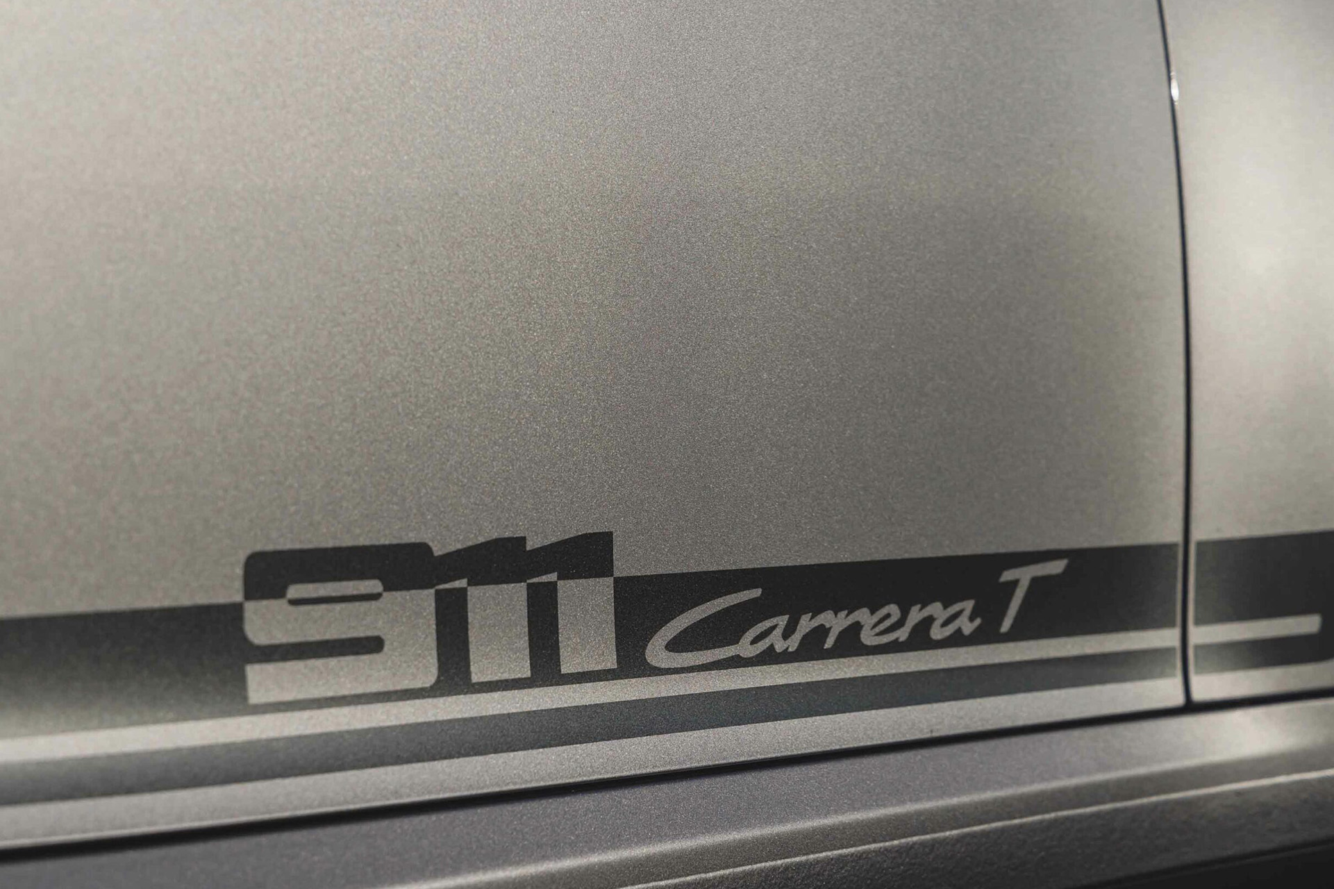 2023 Porsche 911 Carrera T (Color: GT Silver Metallic) Badge Wallpapers #177 of 192