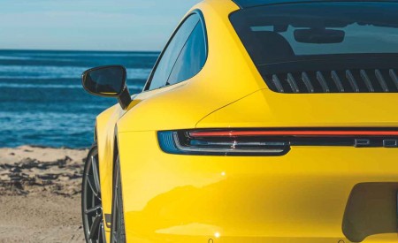 2023 Porsche 911 Carrera T (Color: Racing Yellow) Detail Wallpapers 450x275 (76)