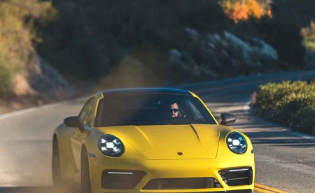 2023 Porsche 911 Carrera T (Color: Racing Yellow) Front Wallpapers 450x275 (50)