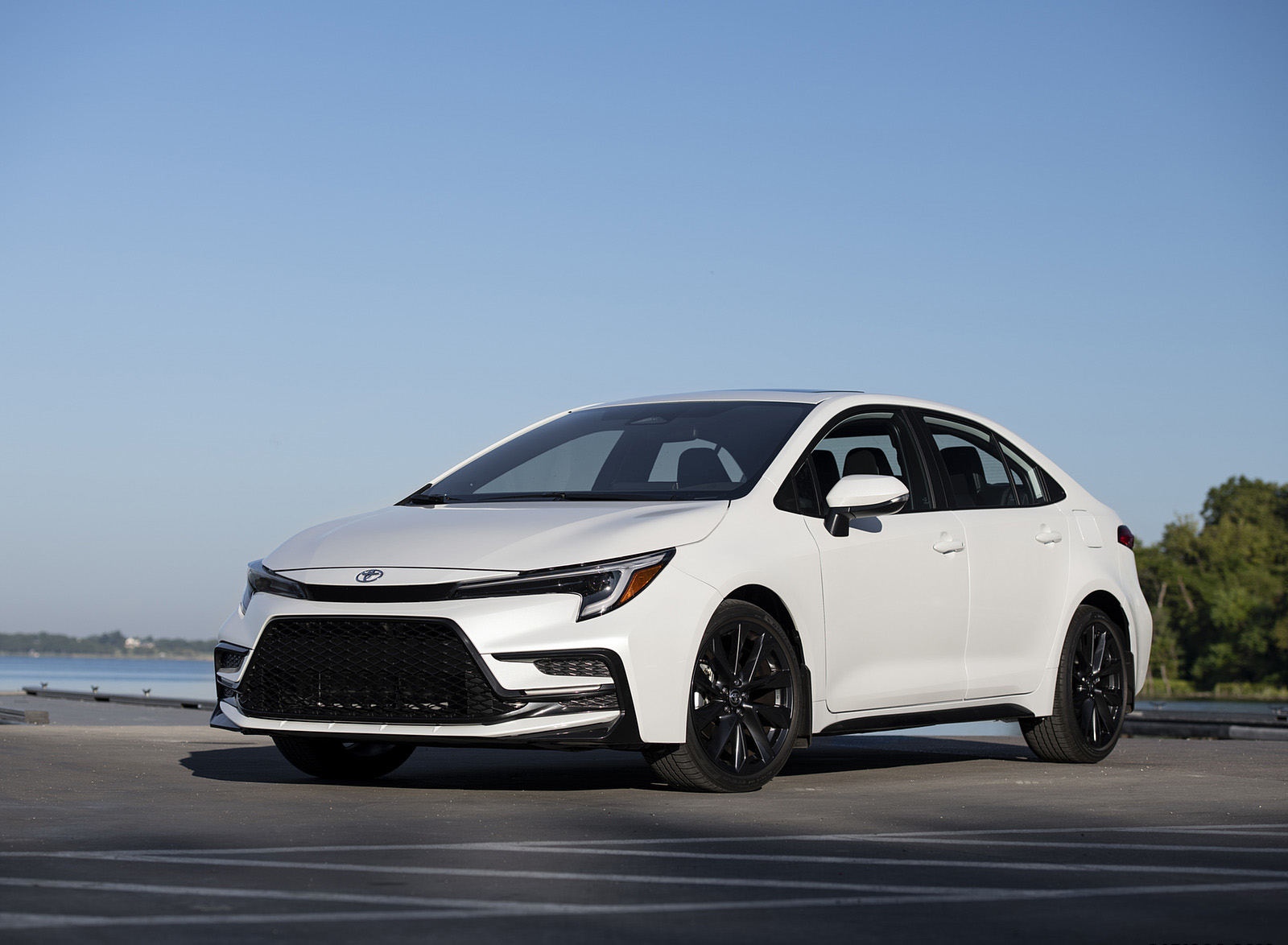 2023 Toyota Corolla XSE Front Three-Quarter Wallpapers #5 of 17