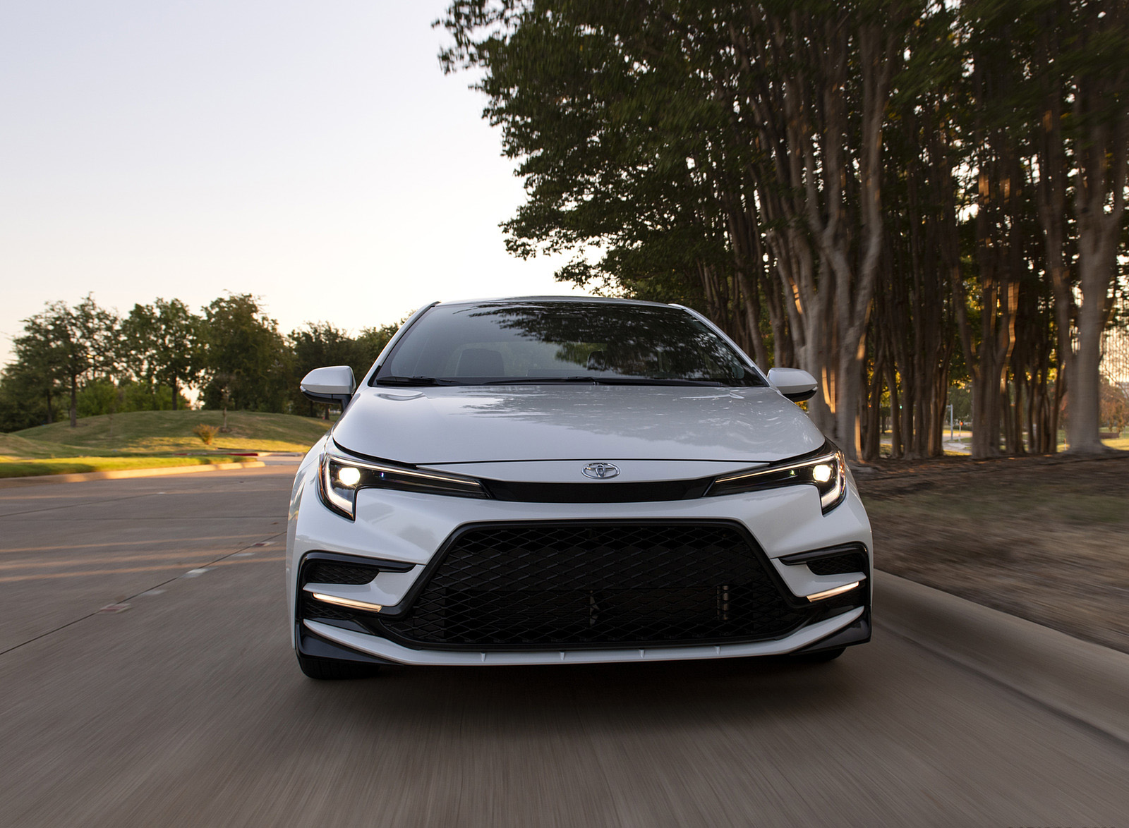 2023 Toyota Corolla XSE Front Wallpapers (3)