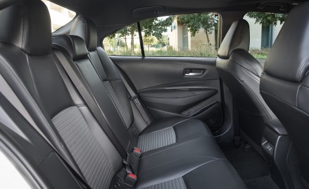 2023 Toyota Corolla XSE Interior Rear Seats Wallpapers 450x275 (17)