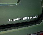 2023 Toyota Highlander Limited AWD 2.4-Liter Turbo (Color: Cypress Green) Badge Wallpapers 150x120 (12)