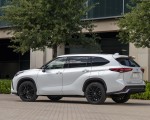 2023 Toyota Highlander XSE AWD 2.4-Liter Turbo (Color: Wind Chill Pearl) Side Wallpapers 150x120 (28)