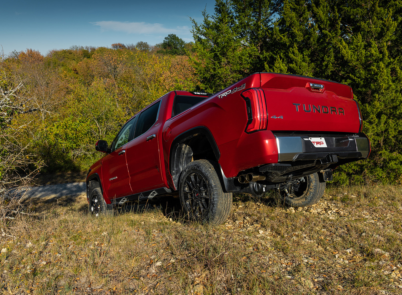 2023 Toyota Tundra TRD with Lift Kit Off-Road Wallpapers #5 of 13