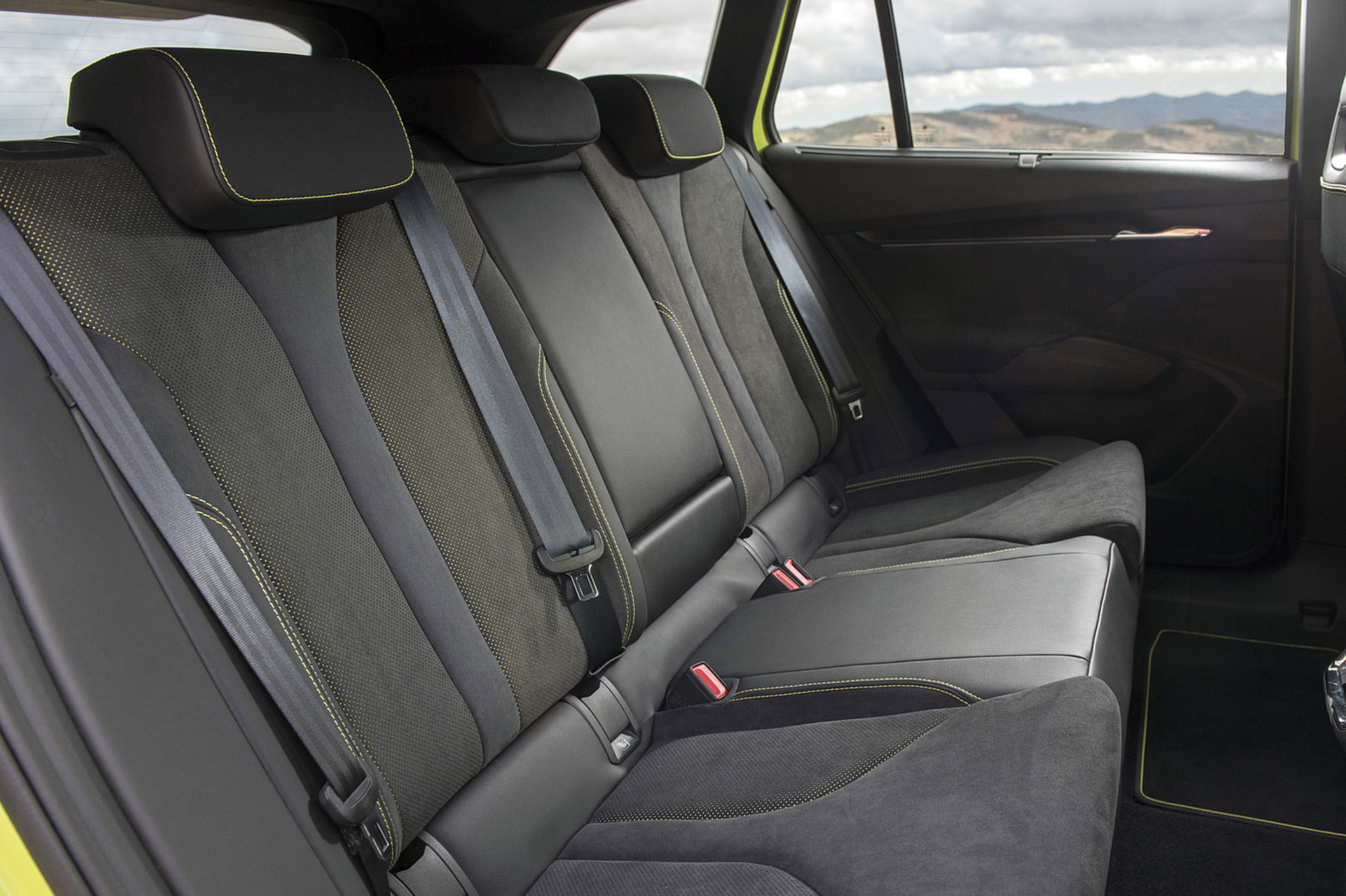 2023 Škoda Enyaq RS iV Interior Rear Seats Wallpapers #129 of 130