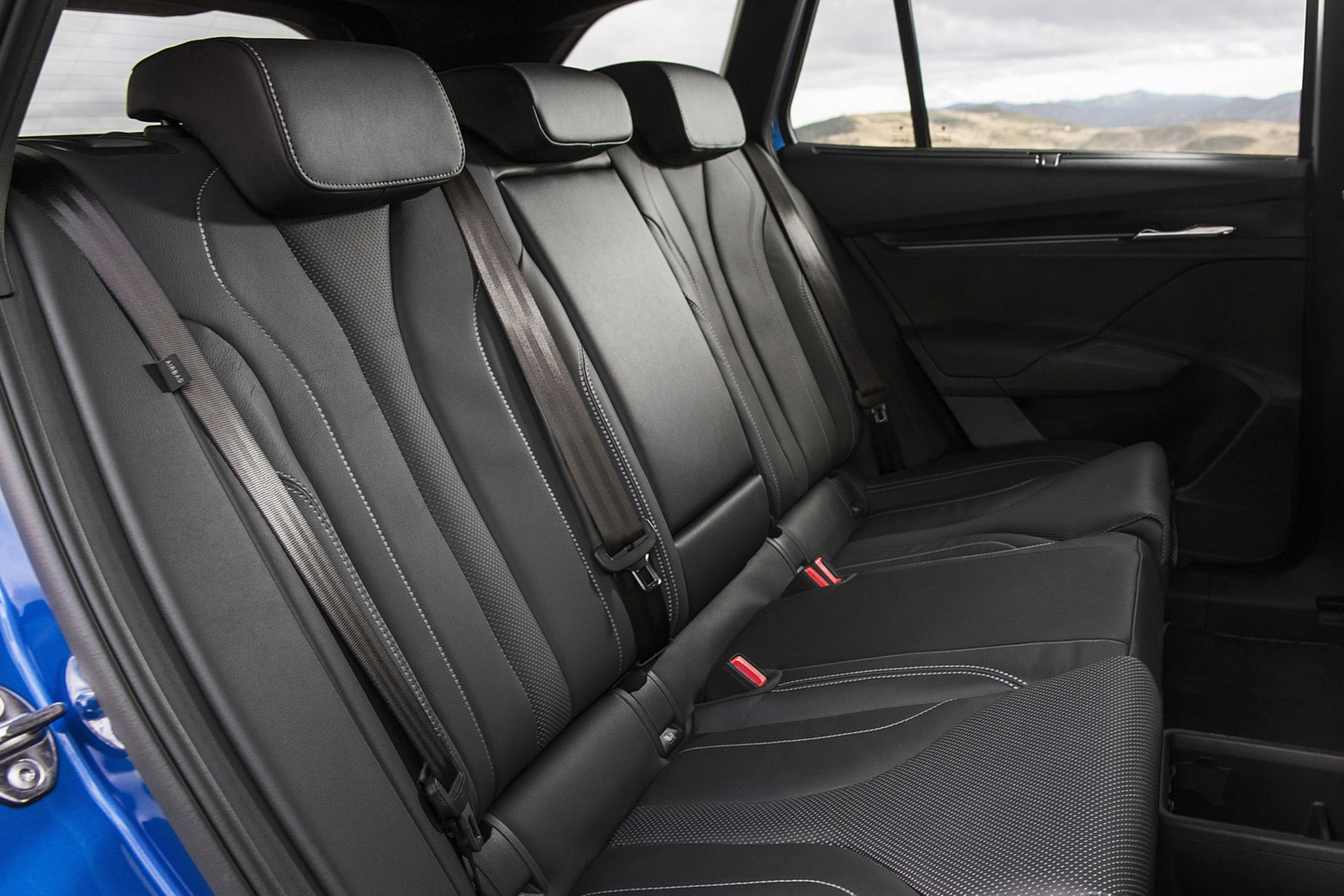 2023 Škoda Enyaq RS iV Interior Rear Seats Wallpapers #49 of 130