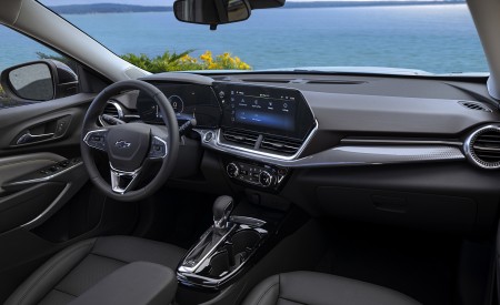 2024 Chevrolet Trax ACTIV Interior Wallpapers 450x275 (16)