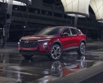 2024 Chevrolet Trax RS Front Three-Quarter Wallpapers 150x120 (2)