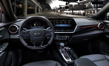 2024 Chevrolet Trax RS Interior Wallpapers 450x275 (7)