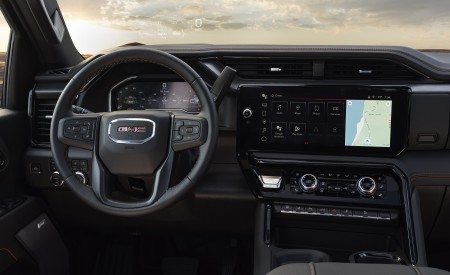 2024 GMC Sierra 2500HD AT4 Interior Wallpapers 450x275 (6)