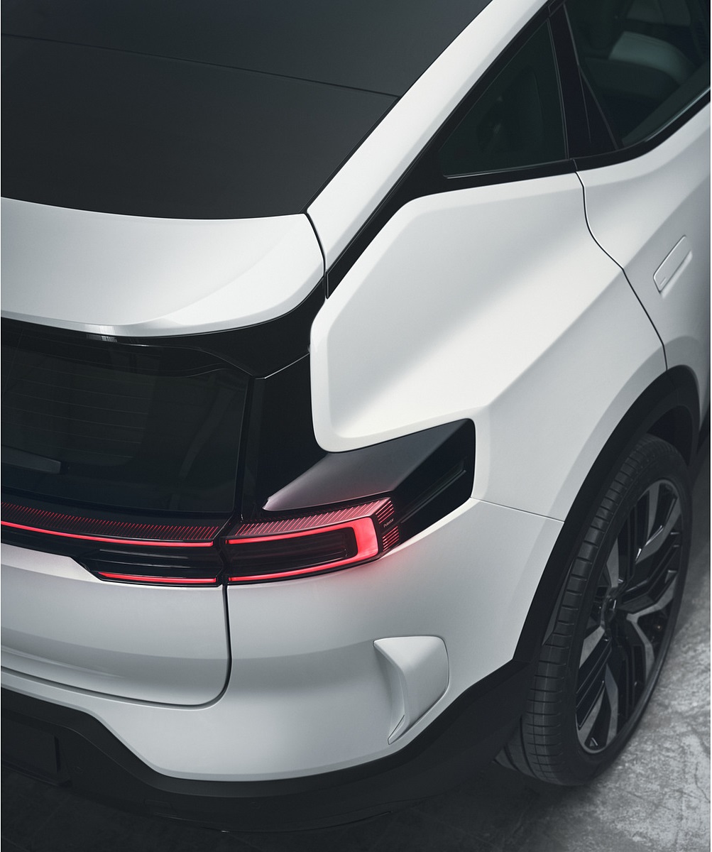 2024 Polestar 3 Tail Light Wallpapers #36 of 51