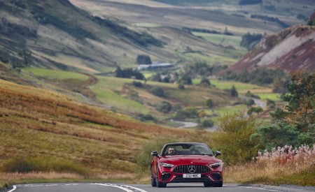 2022 Mercedes-AMG SL 55 (UK-Spec) Front Wallpapers 450x275 (9)