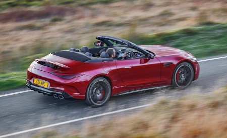 2022 Mercedes-AMG SL 55 (UK-Spec) Rear Three-Quarter Wallpapers 450x275 (7)