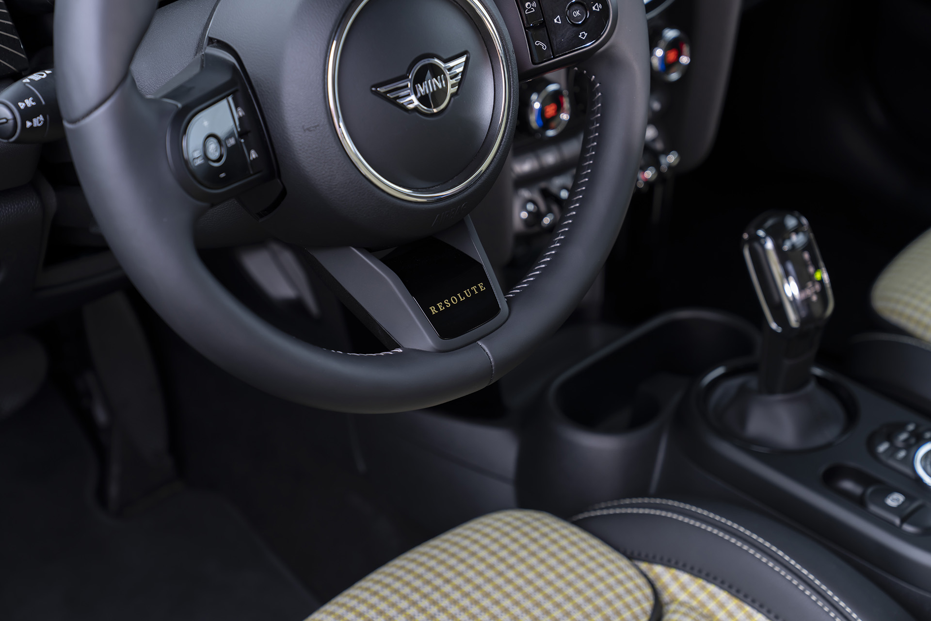 2022 Mini Cooper S 3-door Resolute Edition Interior Steering Wheel Wallpapers #45 of 45