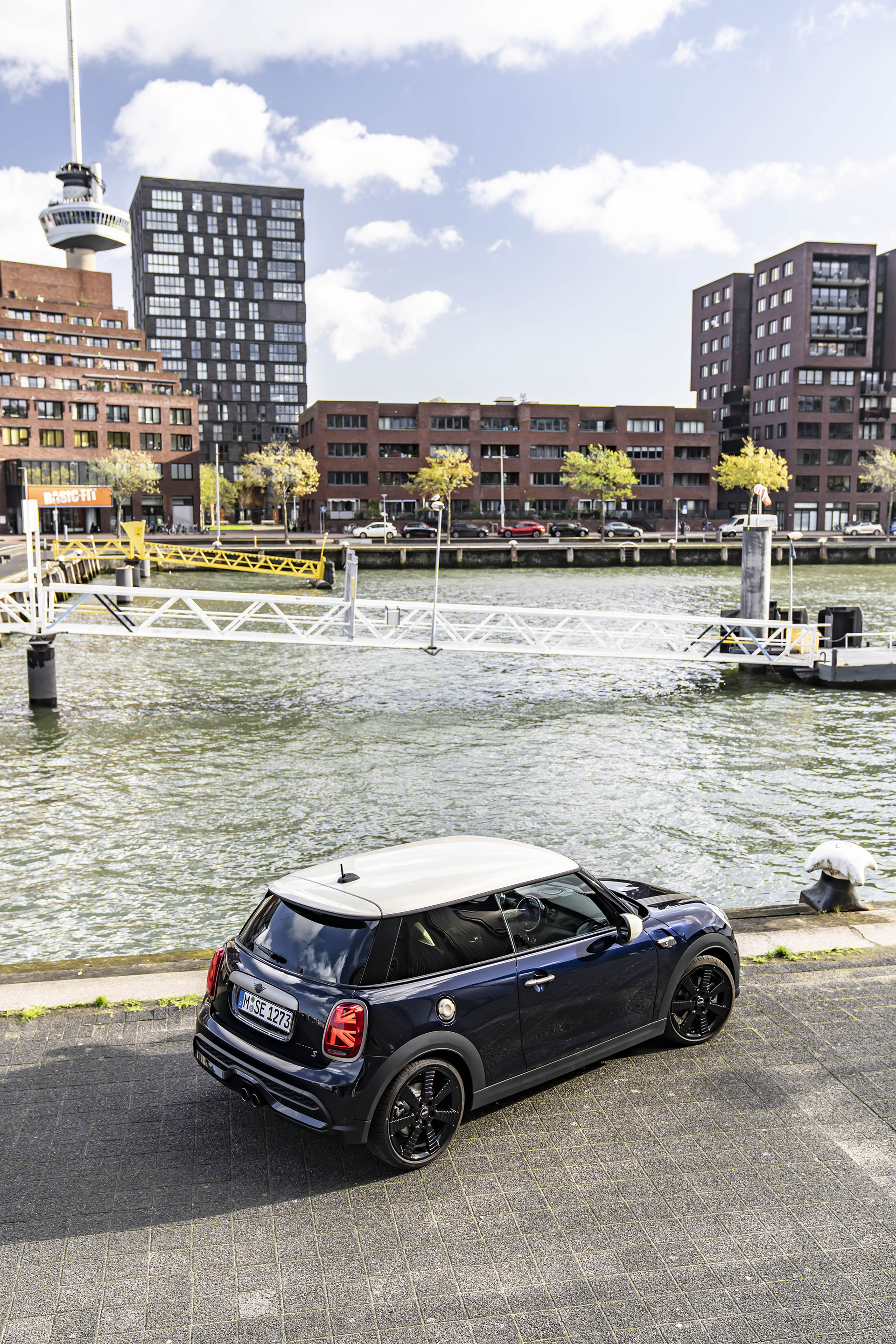 2022 Mini Cooper S 3-door Resolute Edition Rear Three-Quarter Wallpapers #5 of 45