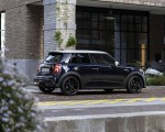 2022 Mini Cooper S 3-door Resolute Edition Rear Three-Quarter Wallpapers 150x120 (32)