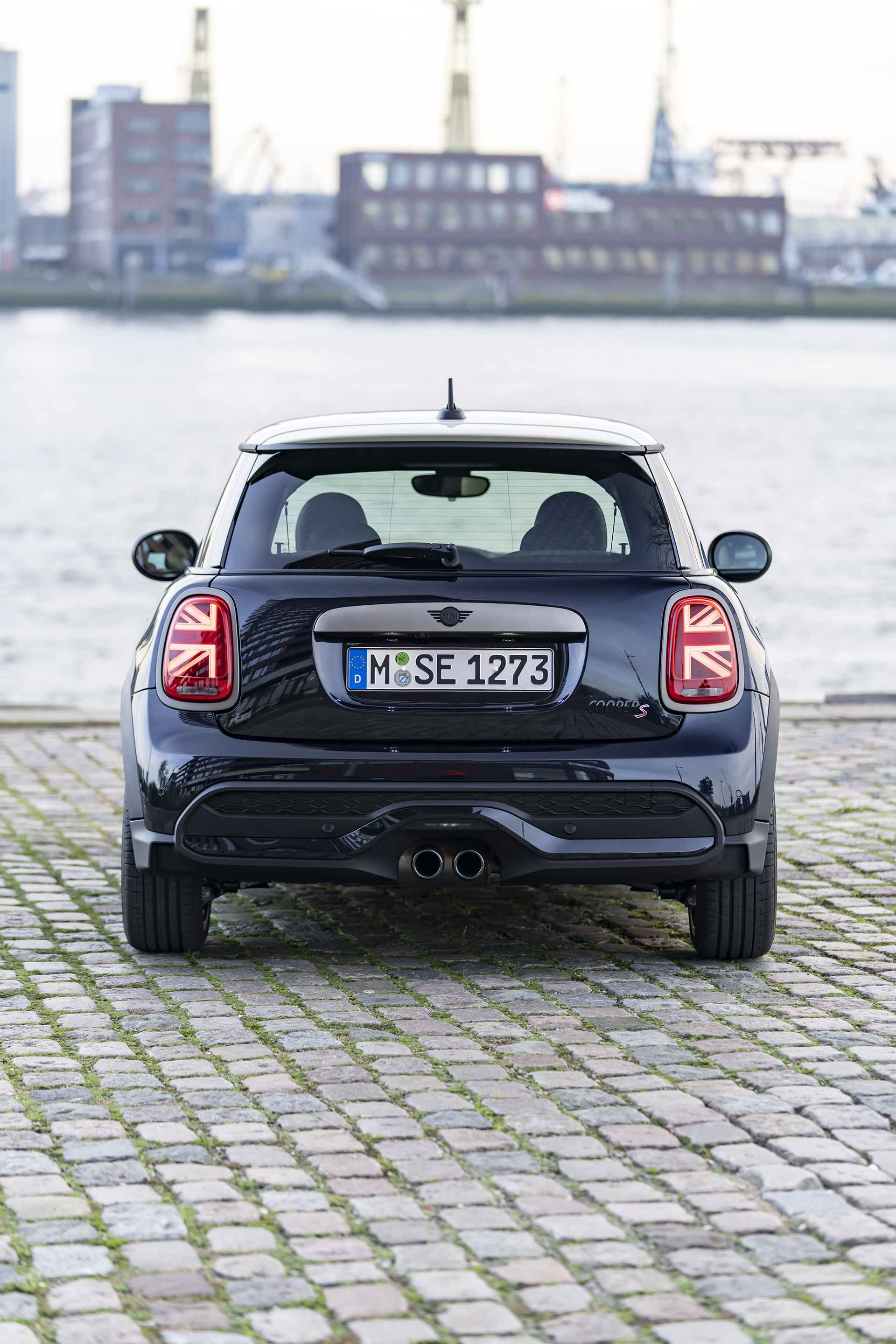 2022 Mini Cooper S 3-door Resolute Edition Rear Wallpapers #27 of 45