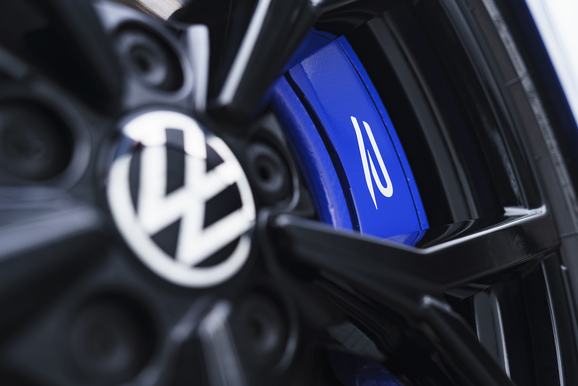 2022 Volkswagen Golf R 20 Years (UK-Spec) Brakes Wallpapers #42 of 55