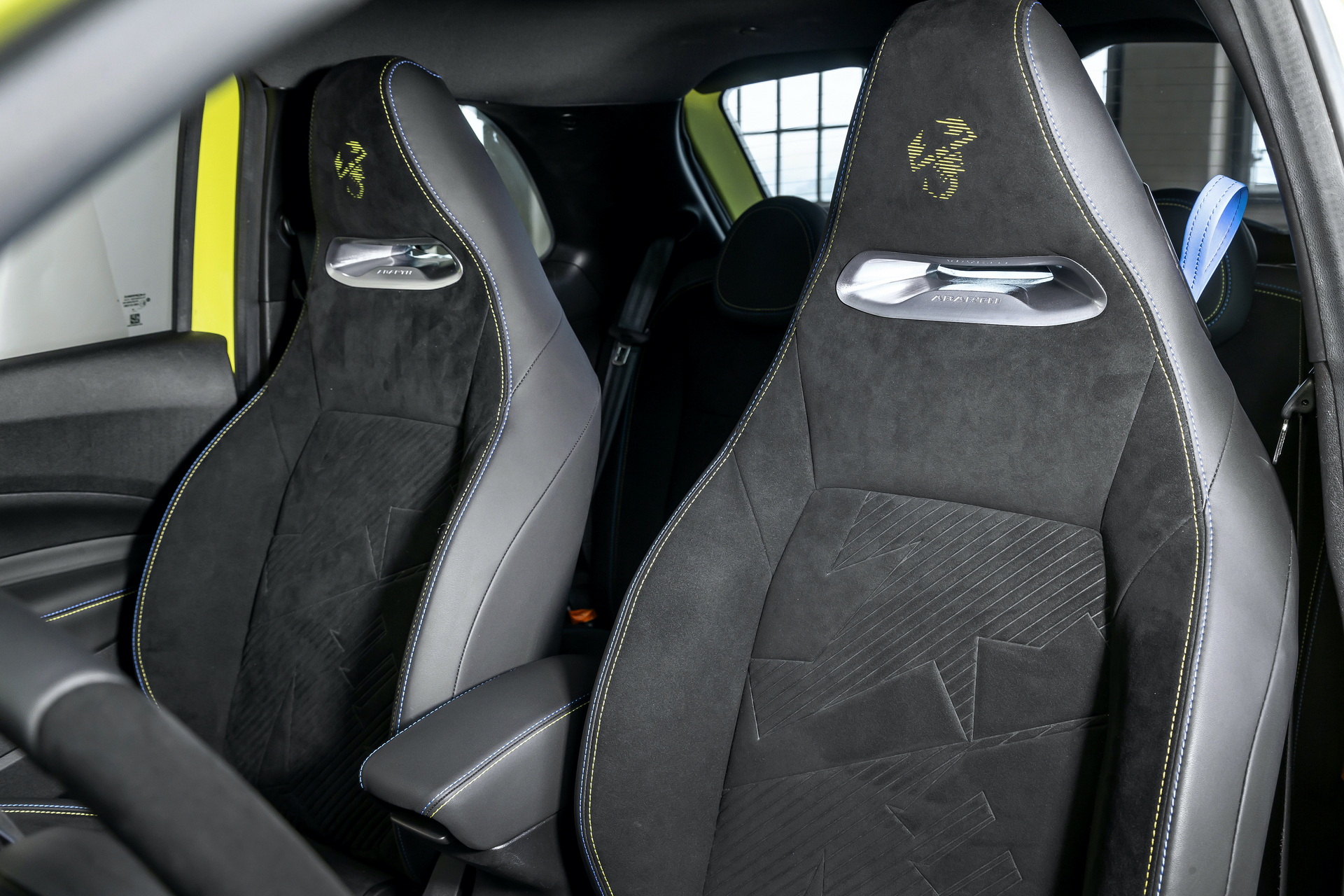 2023 Abarth 500e Interior Seats Wallpapers #29 of 42